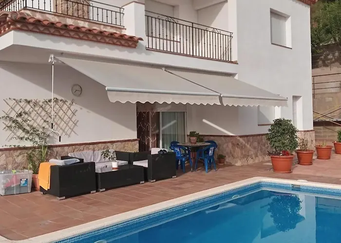 Ideal With Pool In Apartman