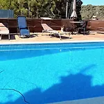 Ideal With Pool In Апартаменты
